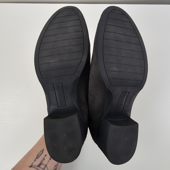 Kenneth Cole Women's Grey Suede Side Zip Heeled Dara Booties Size 8.5 - Picture 7 of 7